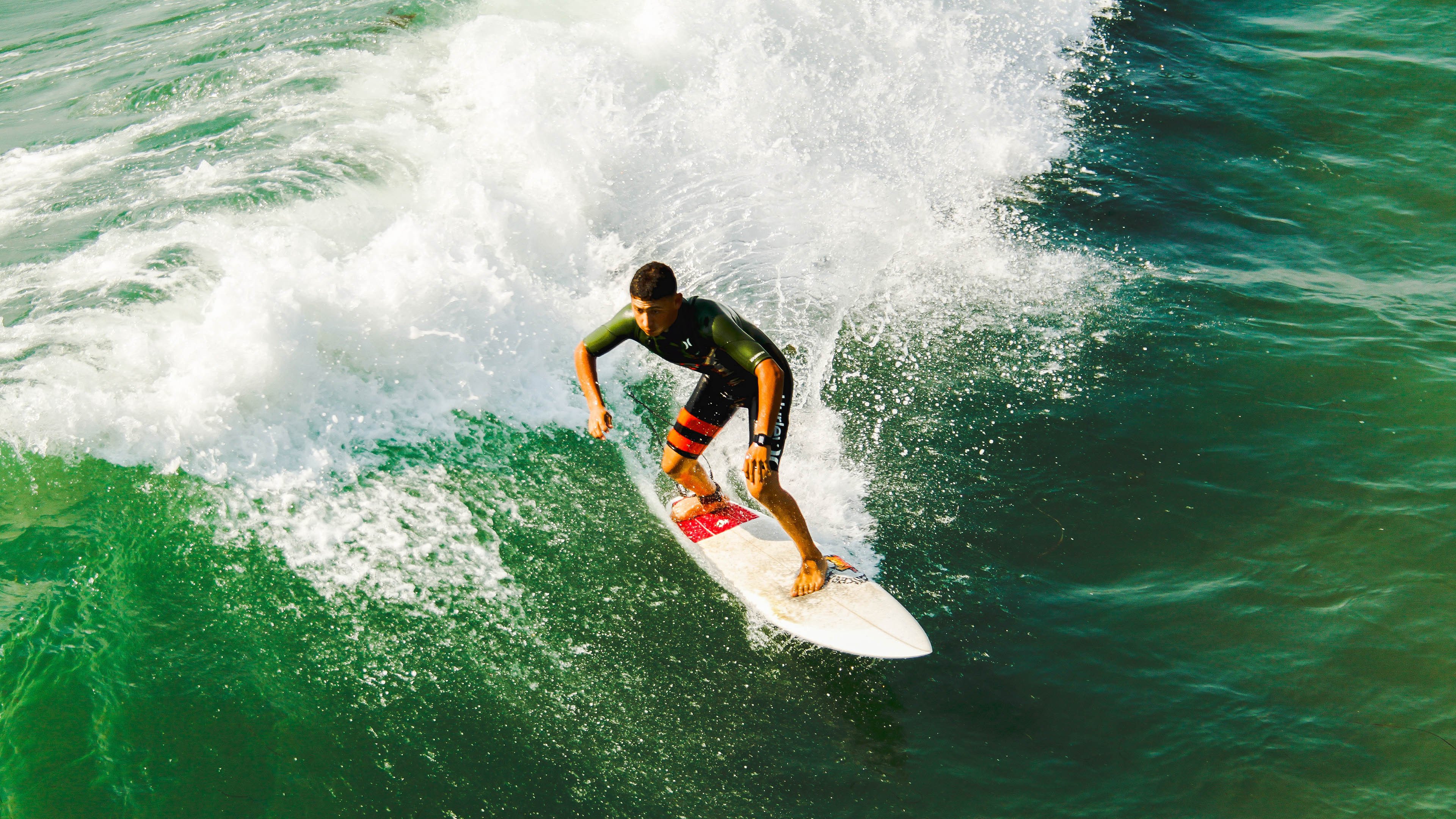 哈兰德朝英超百球最快纪录迈进 曼城需谨慎使用,哈兰德百米冲刺